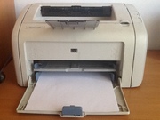 Принтер HP Laserjet 1018 (б/у) в отличном состоянии - 10 000 тенге